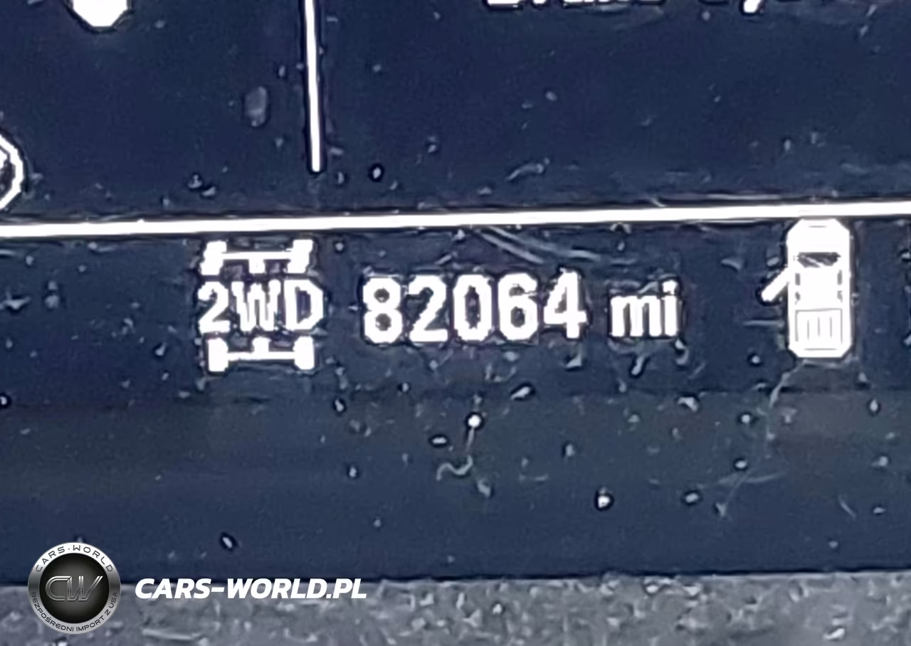 2019 Chevrolet Silverado 1500 Custom Trail Boss VIN:1GCPYCEF4KZ342815 - 16