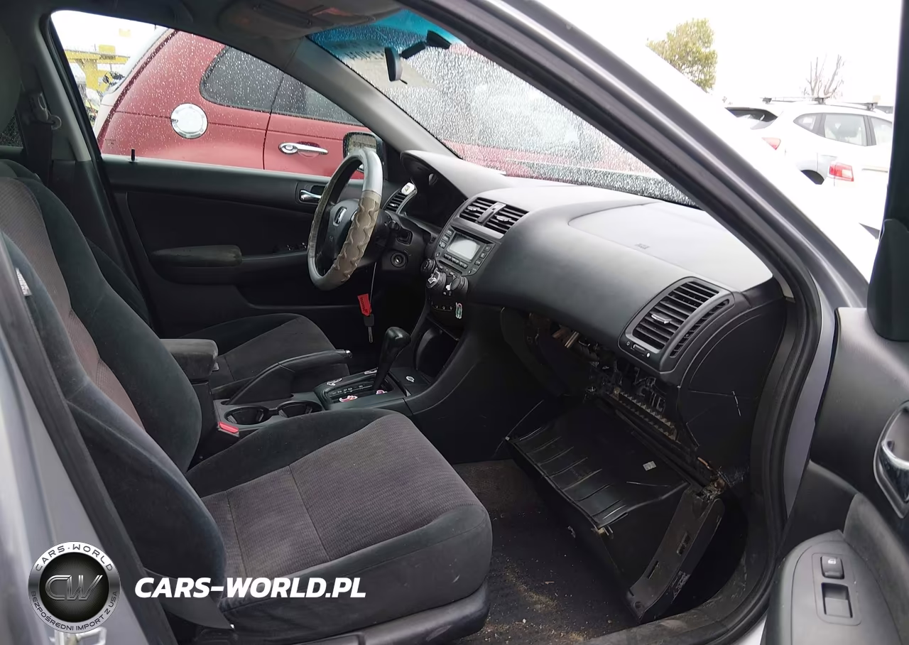 2004 Honda Accord 3.0 Lx VIN:1HGCM66324A083860 - 5