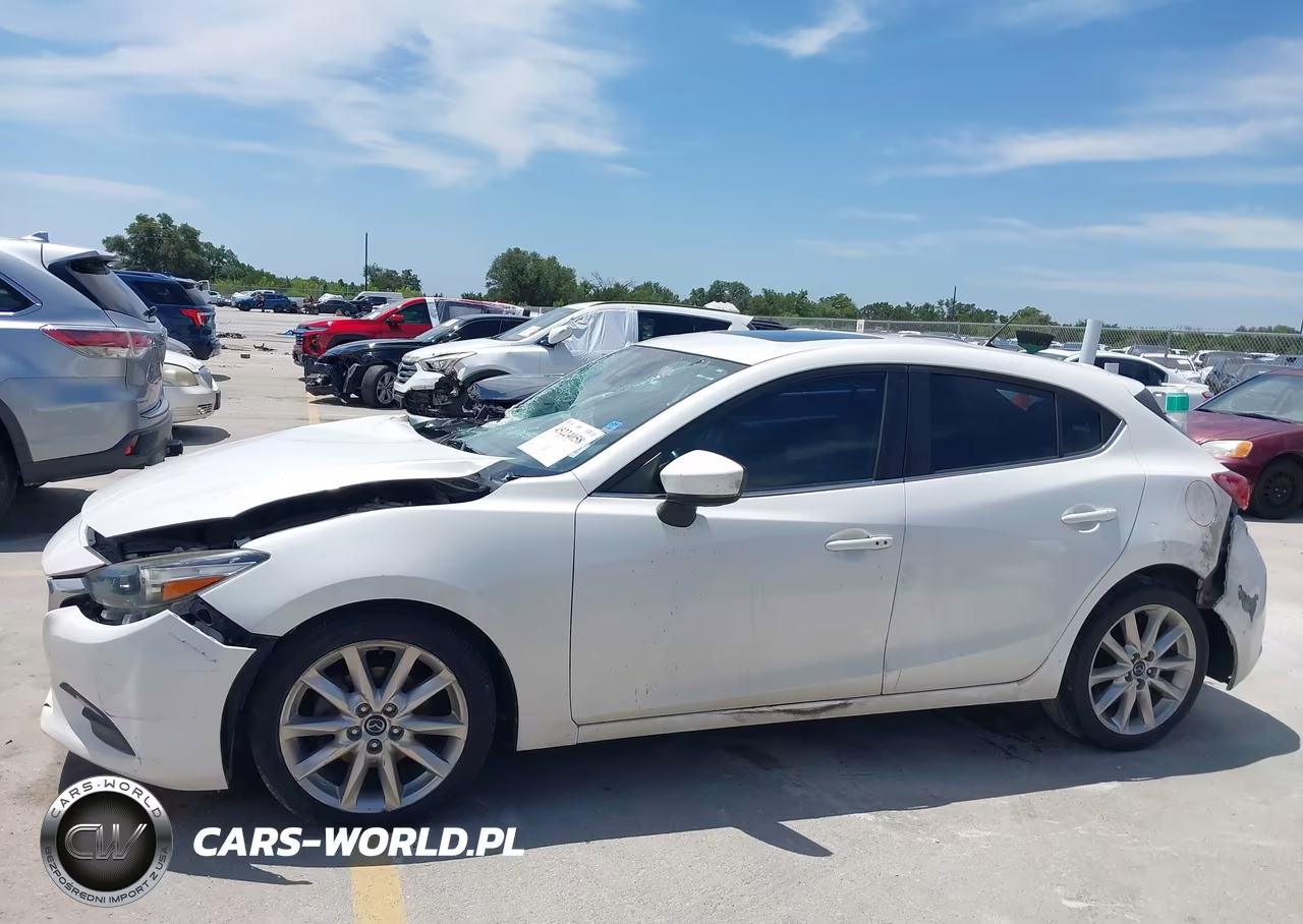 2017 Mazda Mazda3 Touring 2.5 VIN:JM1BN1L36H1115715 - 14