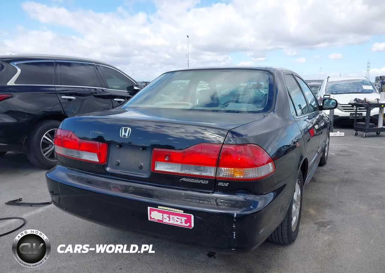 2001 Honda Accord 2.3 Ex VIN:JHMCG668X1C013006 - 4