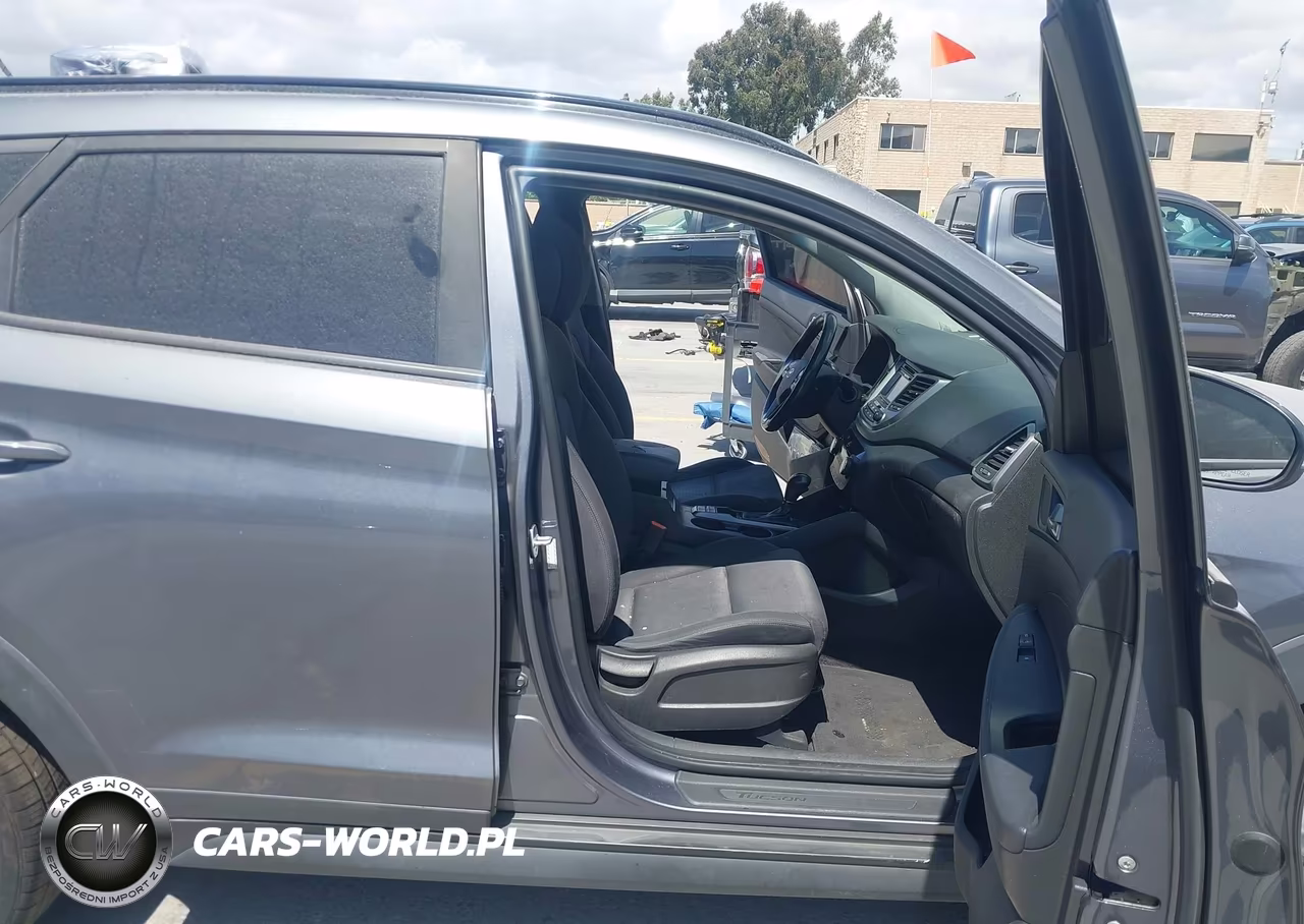 2017 Hyundai Tucson Night VIN:KM8J33A23HU488051 - 5