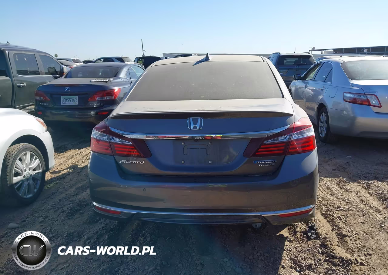 2017 Honda Accord Hybrid Touring VIN:JHMCR6F75HC012566 - 16