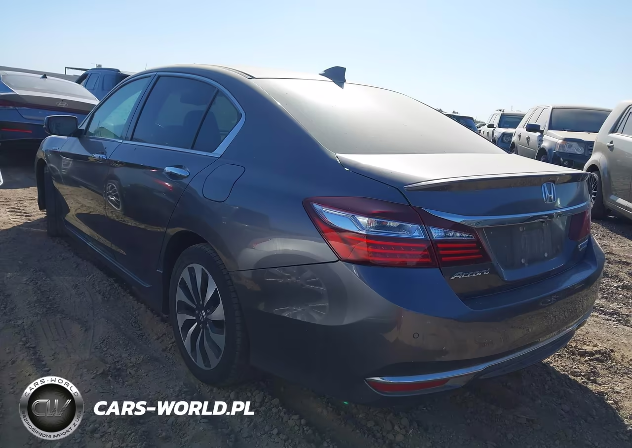 2017 Honda Accord Hybrid Touring VIN:JHMCR6F75HC012566 - 3