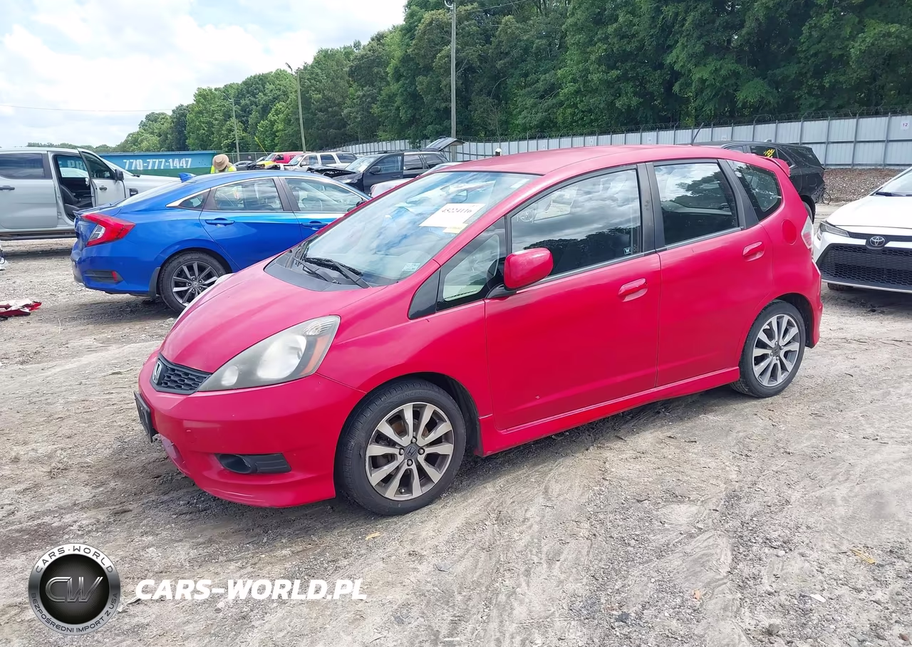 2013 Honda Fit Sport VIN:JHMGE8H55DC071292 - 2