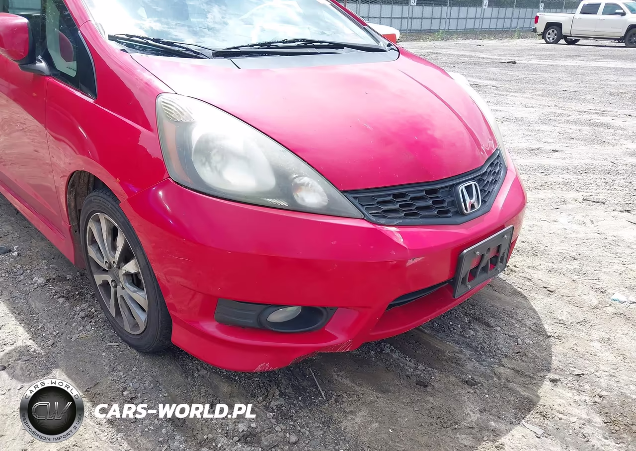 2013 Honda Fit Sport VIN:JHMGE8H55DC071292 - 6