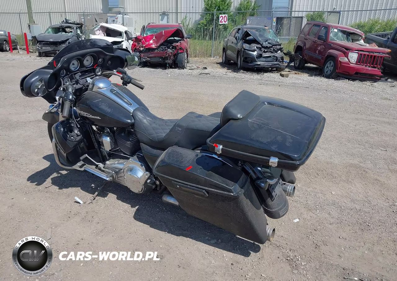 2009 Harley-Davidson Flhx VIN:1HD1KB41X9Y671850 - 3
