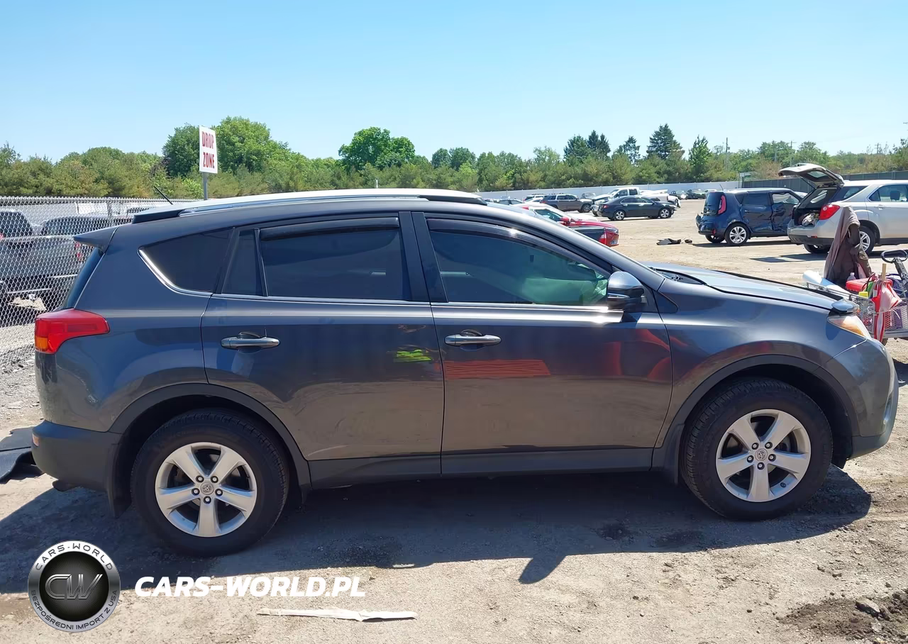 2014 Toyota Rav4 Xle VIN:2T3RFREV2EW169910 - 13