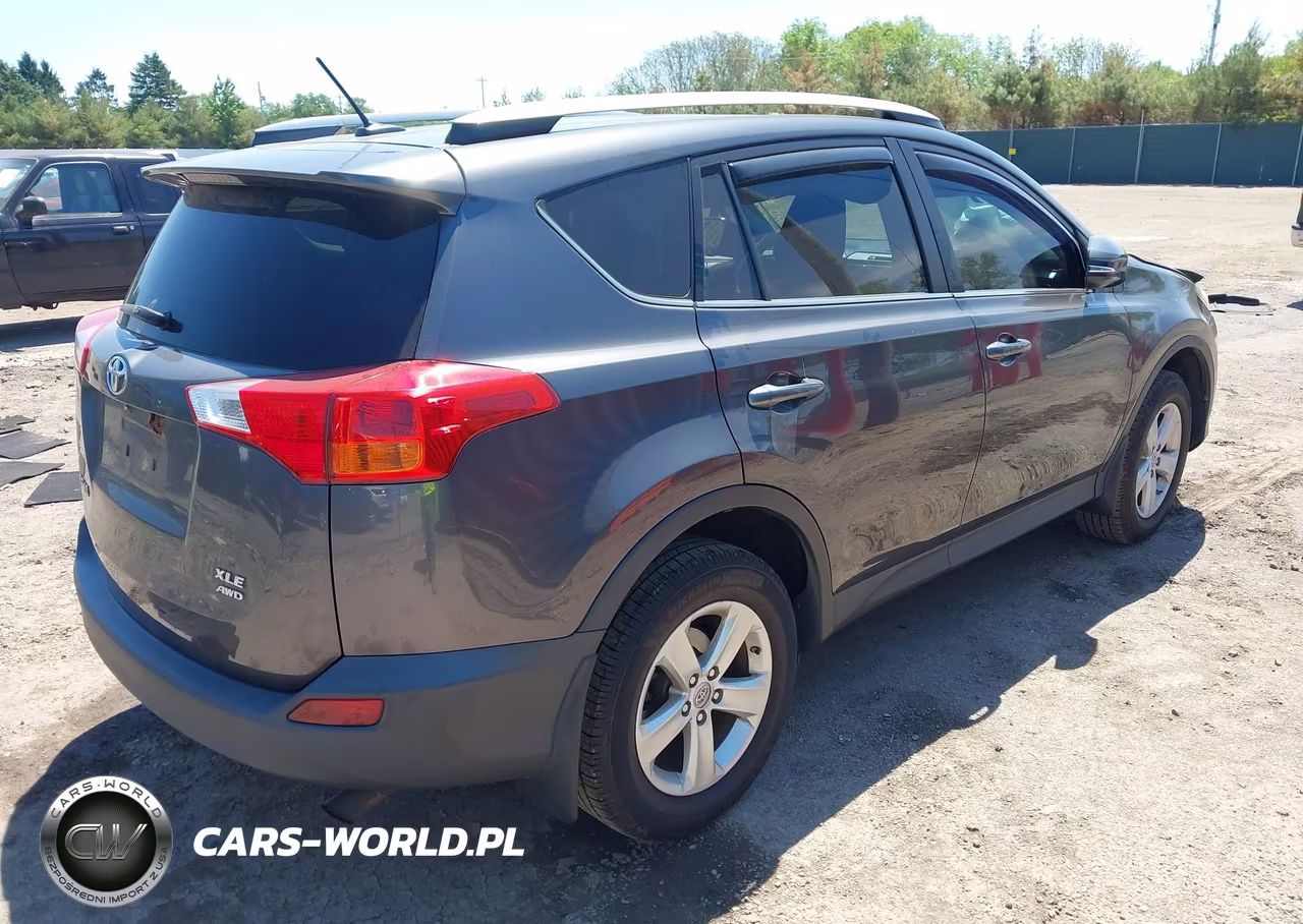 2014 Toyota Rav4 Xle VIN:2T3RFREV2EW169910 - 4