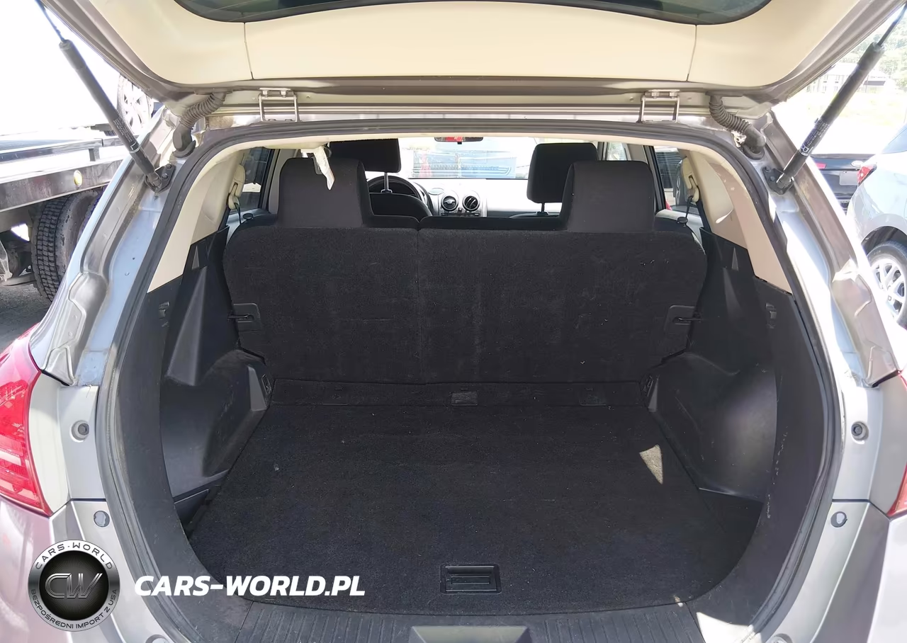 2015 Nissan Rogue Select S VIN:JN8AS5MVXFW260286 - 17