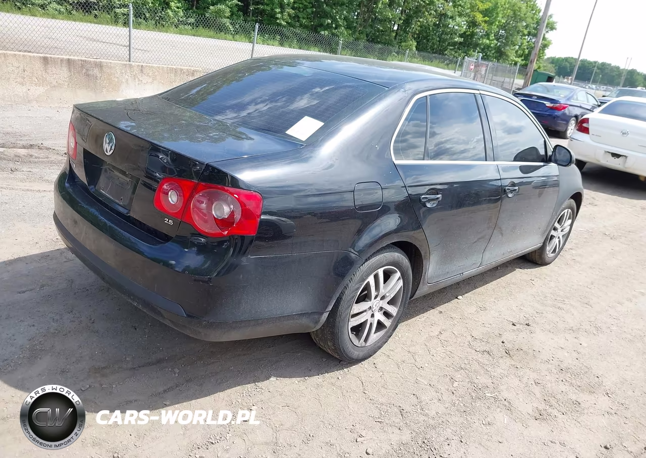 2005 Volkswagen Jetta 2.5 VIN:3VWSF71K55M628637 - 4