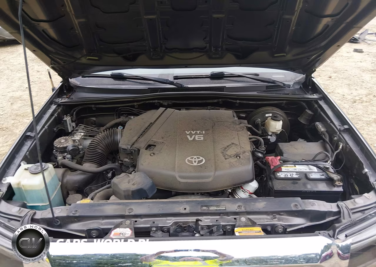 2013 Toyota Tacoma Prerunner V6 VIN:5TFTU4GNXDX045194 - 10