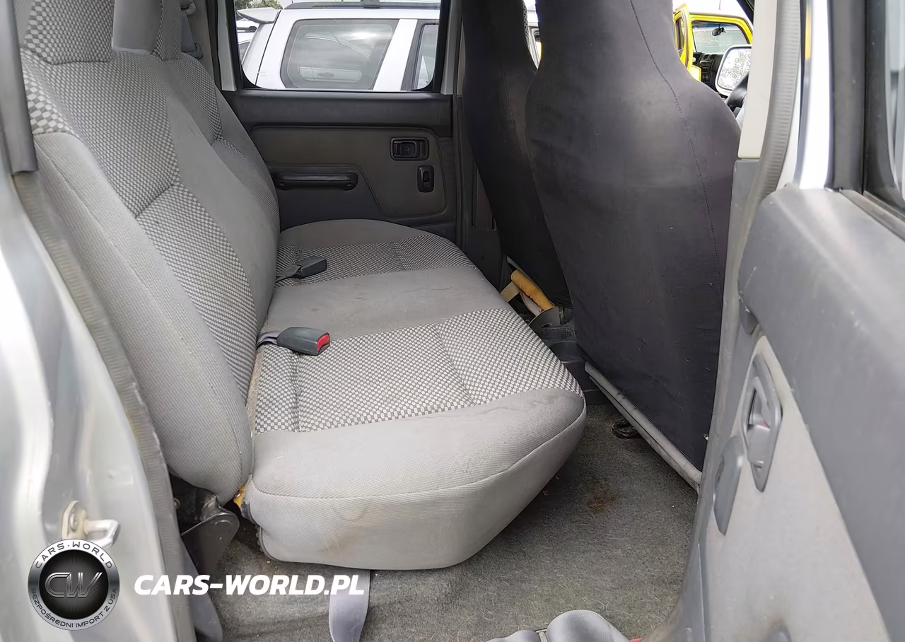 2001 Nissan Frontier Se-V6 VIN:1N6ED27T51C364076 - 8