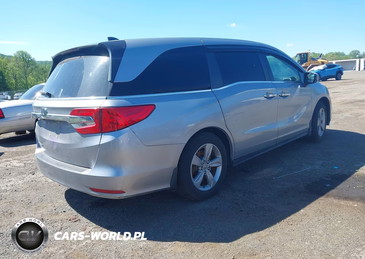 2018 Honda Odyssey Ex-L VIN:5FNRL6H76JB005743 - 4