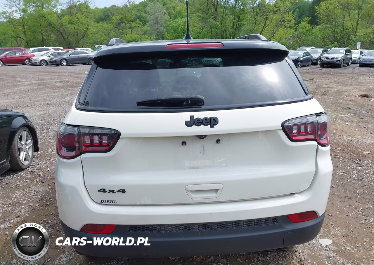 2018 Jeep Compass Altitude 4X4 VIN:3C4NJDBB7JT454789 - 16
