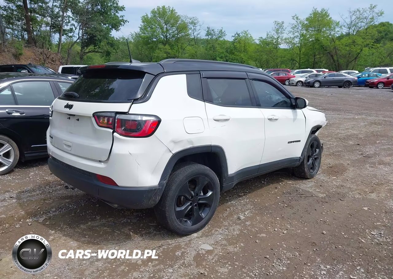 2018 Jeep Compass Altitude 4X4 VIN:3C4NJDBB7JT454789 - 4
