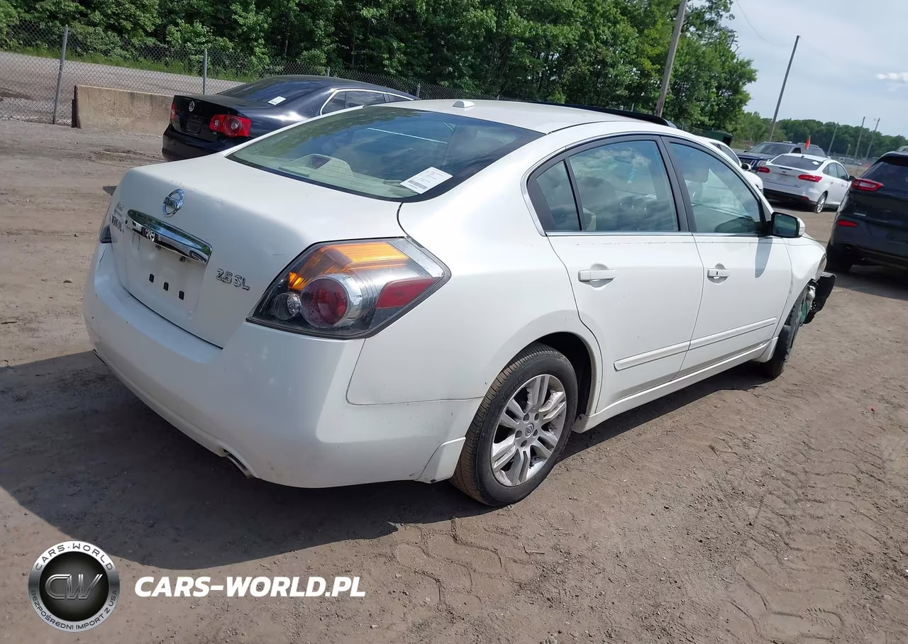 2010 Nissan Altima 2.5 S VIN:1N4AL2AP0AN513889 - 4
