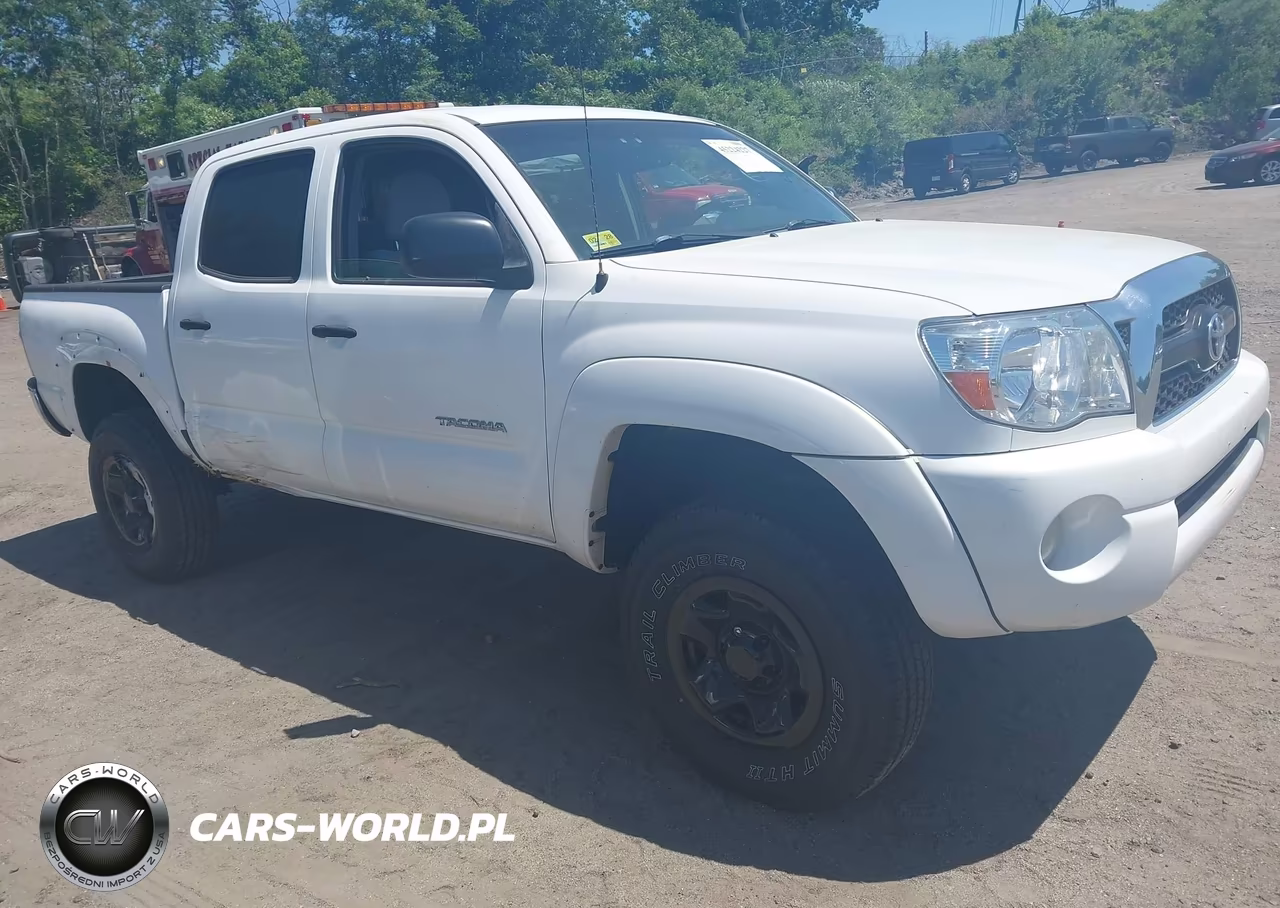2011 Toyota Tacoma Base V6 VIN:3TMLU4ENXBM076743 - 13