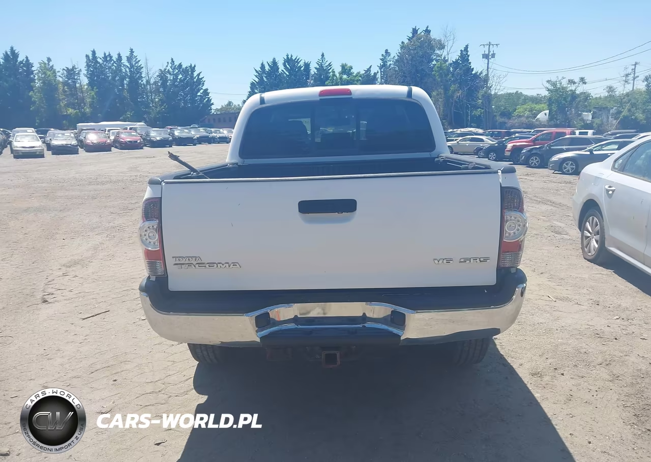 2011 Toyota Tacoma Base V6 VIN:3TMLU4ENXBM076743 - 16