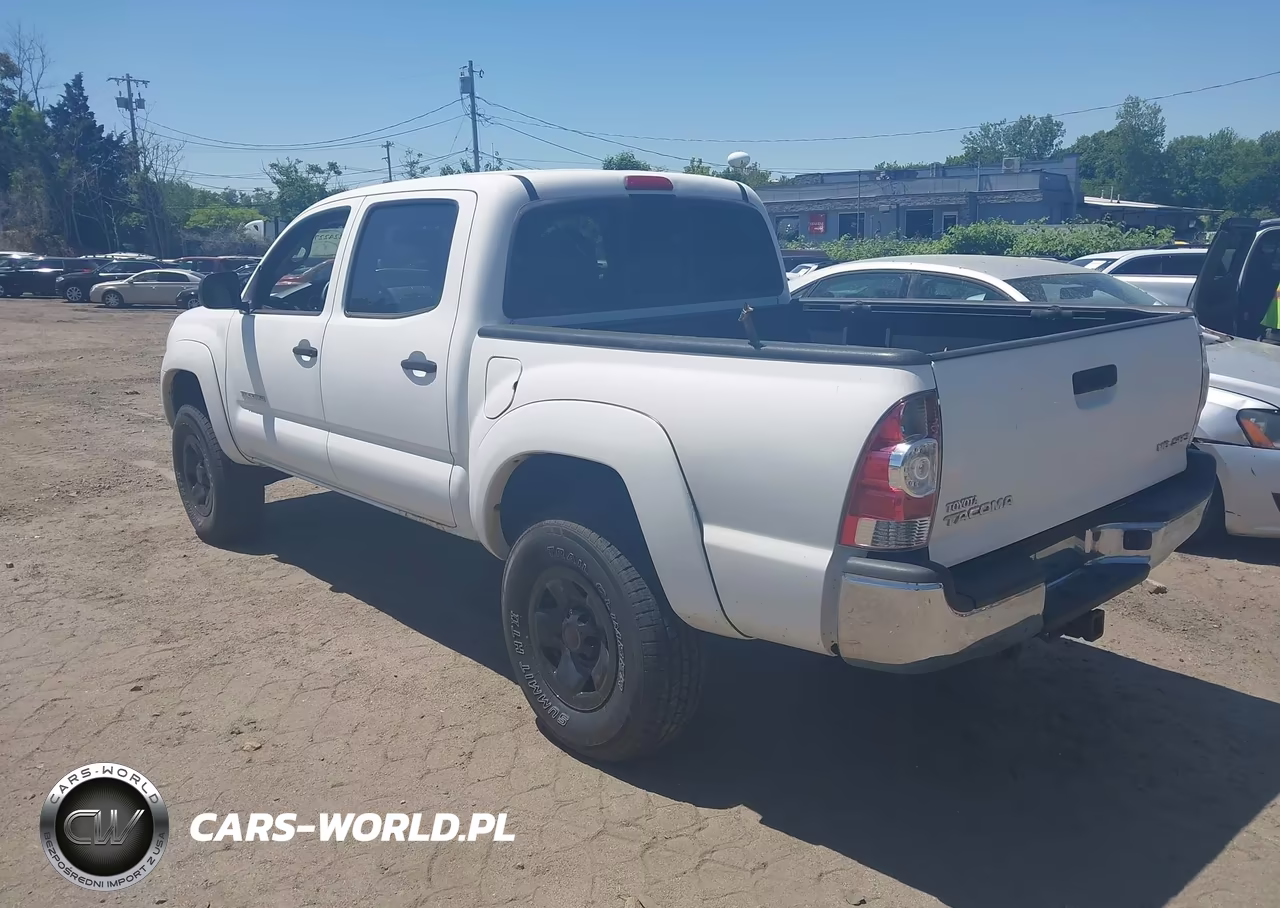 2011 Toyota Tacoma Base V6 VIN:3TMLU4ENXBM076743 - 3