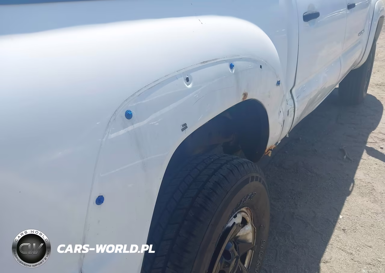 2011 Toyota Tacoma Base V6 VIN:3TMLU4ENXBM076743 - 6