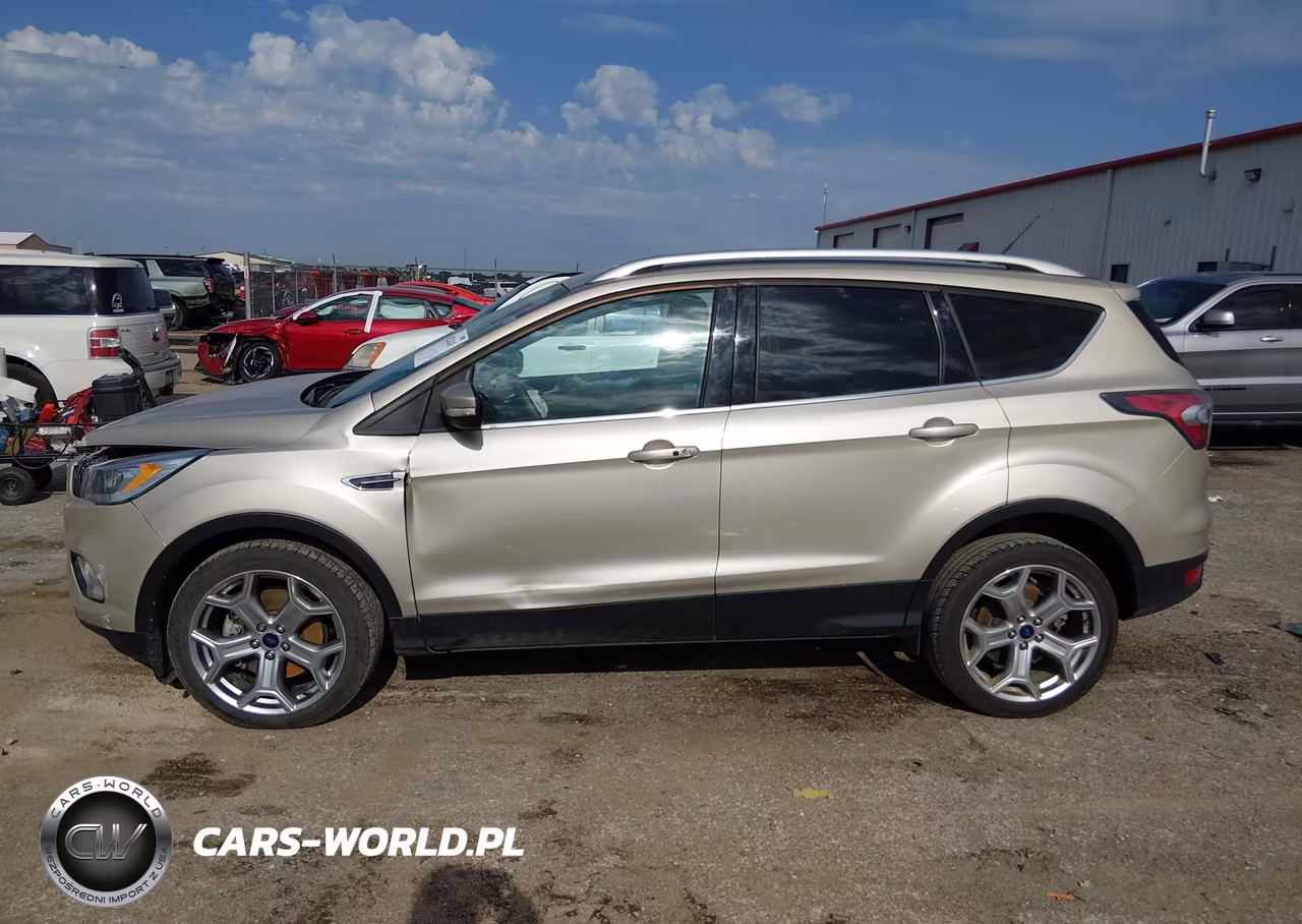 2017 Ford Escape Titanium VIN:1FMCU9J95HUA04063 - 14