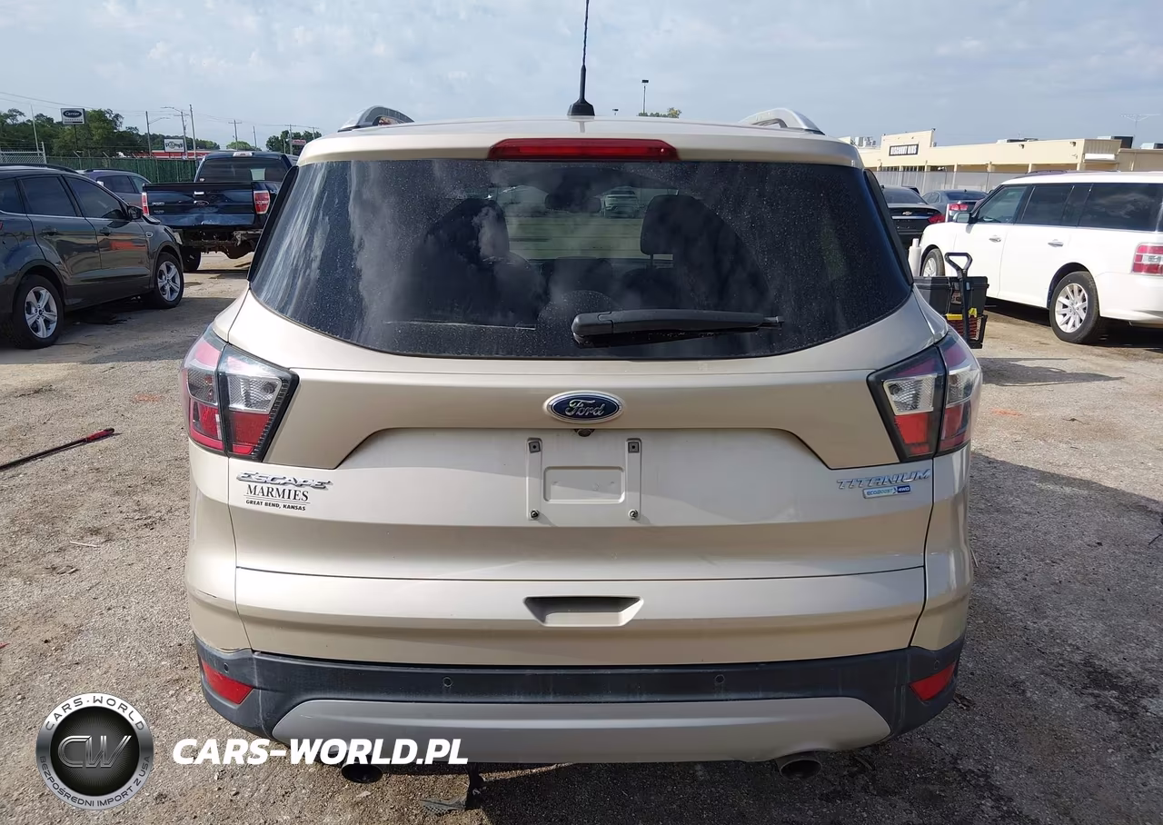 2017 Ford Escape Titanium VIN:1FMCU9J95HUA04063 - 16