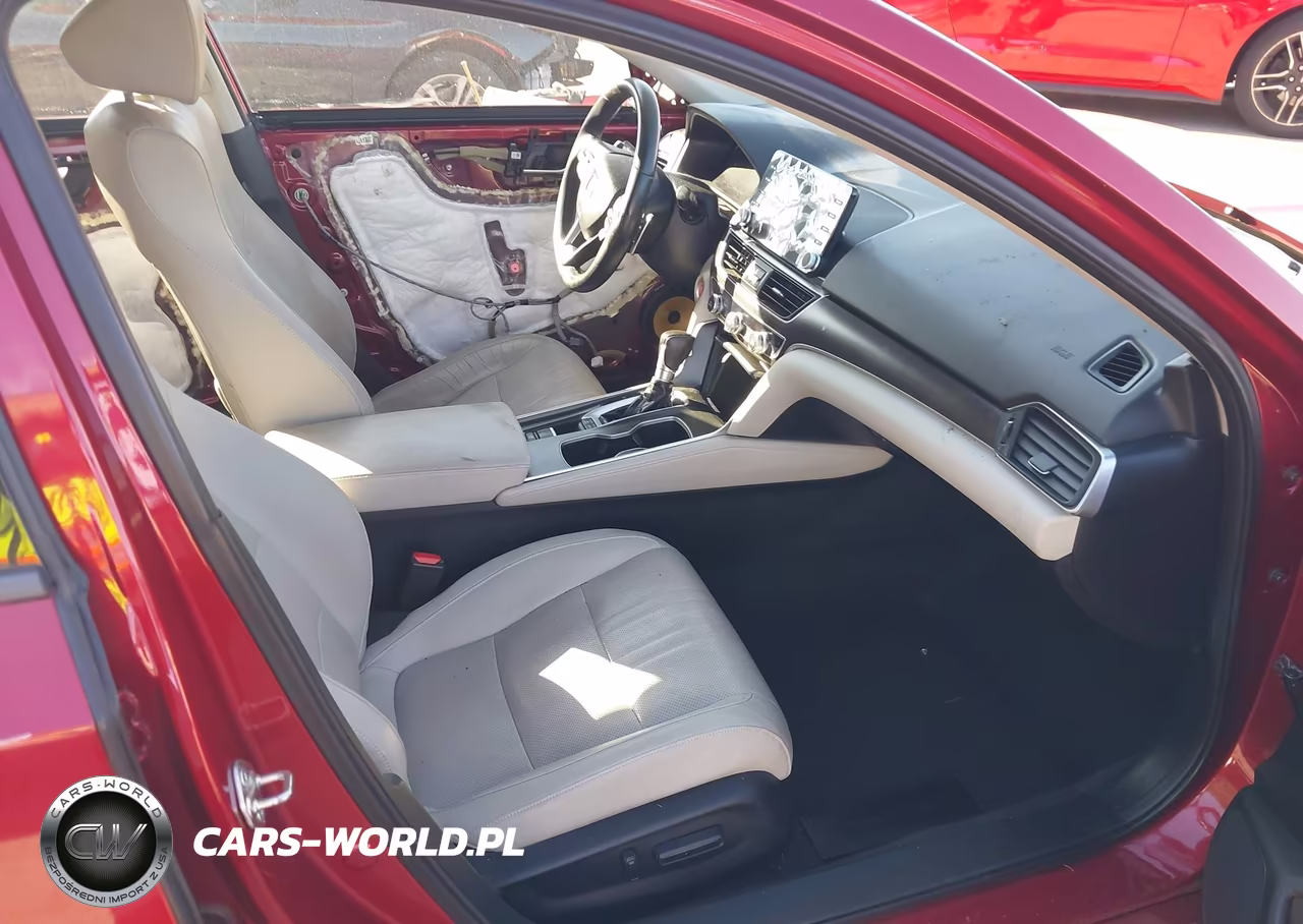 2018 Honda Accord Touring VIN:1HGCV1F90JA071965 - 5