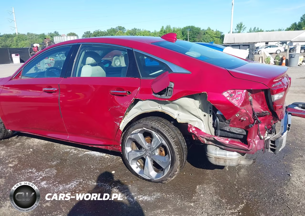 2018 Honda Accord Touring VIN:1HGCV1F90JA071965 - 6