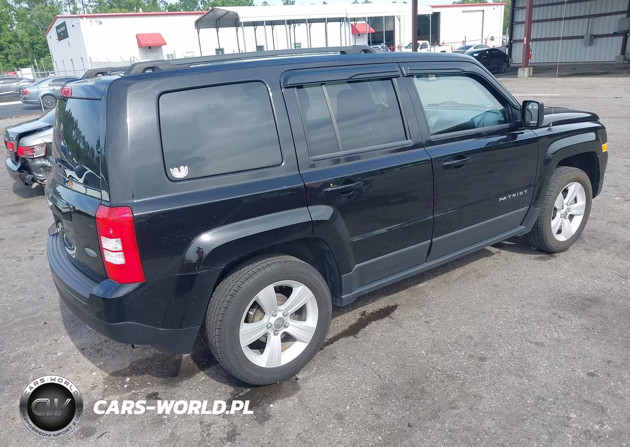 2016 Jeep Patriot Latitude VIN:1C4NJPFA1GD794537 - 4