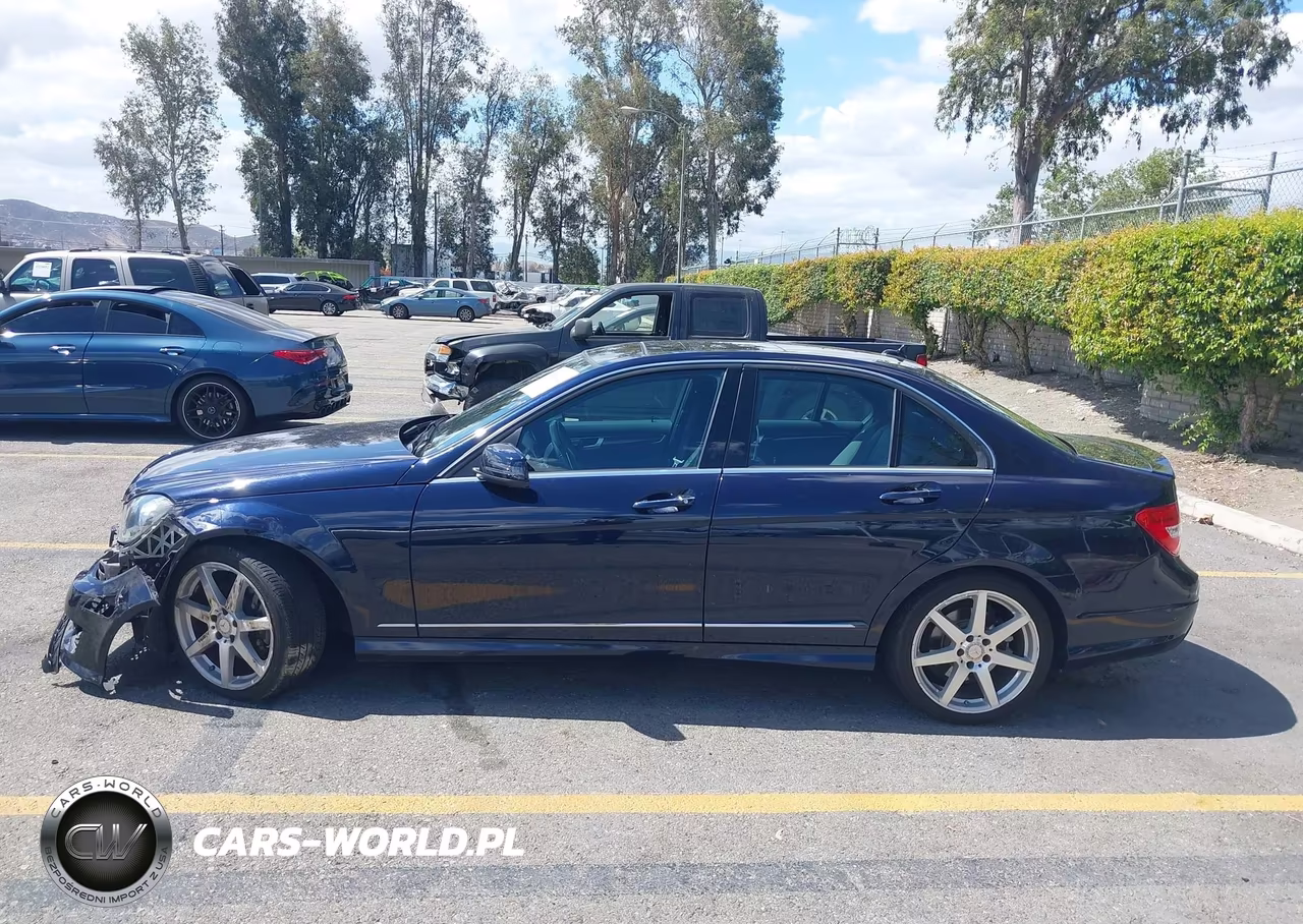 2014 Mercedes-Benz C 300 Sport 4Matic VIN:WDDGF8AB2EA967437 - 14