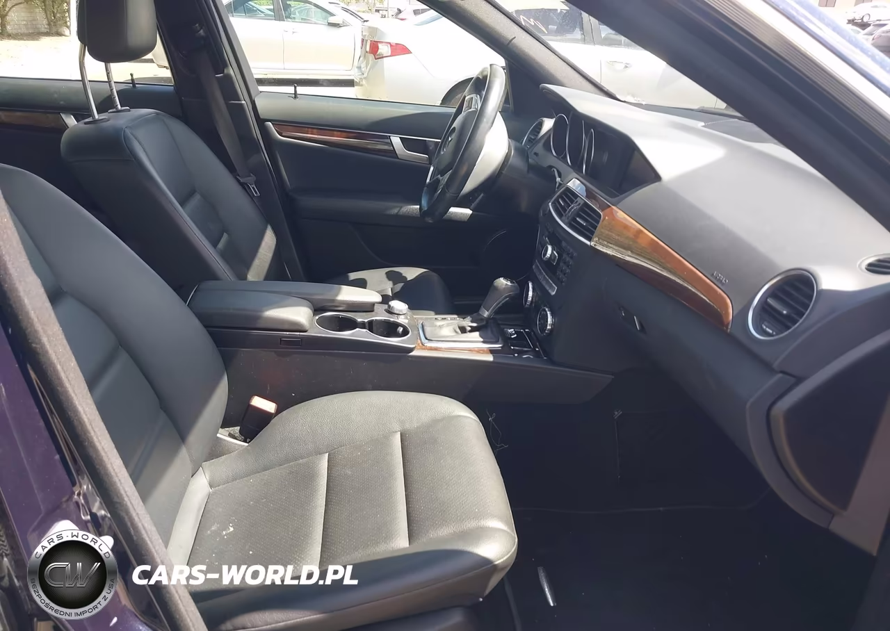 2014 Mercedes-Benz C 300 Sport 4Matic VIN:WDDGF8AB2EA967437 - 5