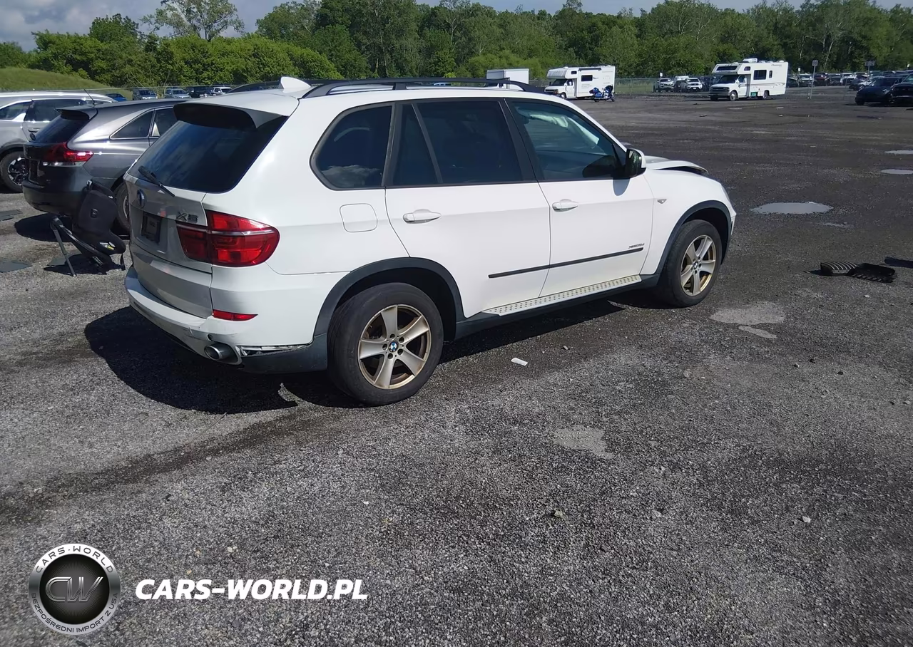 2011 BMW X5 xDrive35D VIN:5UXZW0C50BL658382 - 4