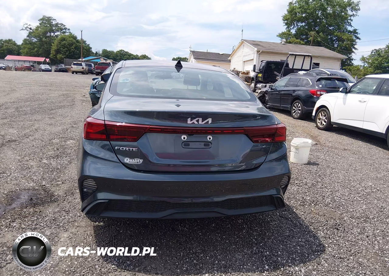 2022 Kia Forte Lxs VIN:3KPF24AD9NE466795 - 16