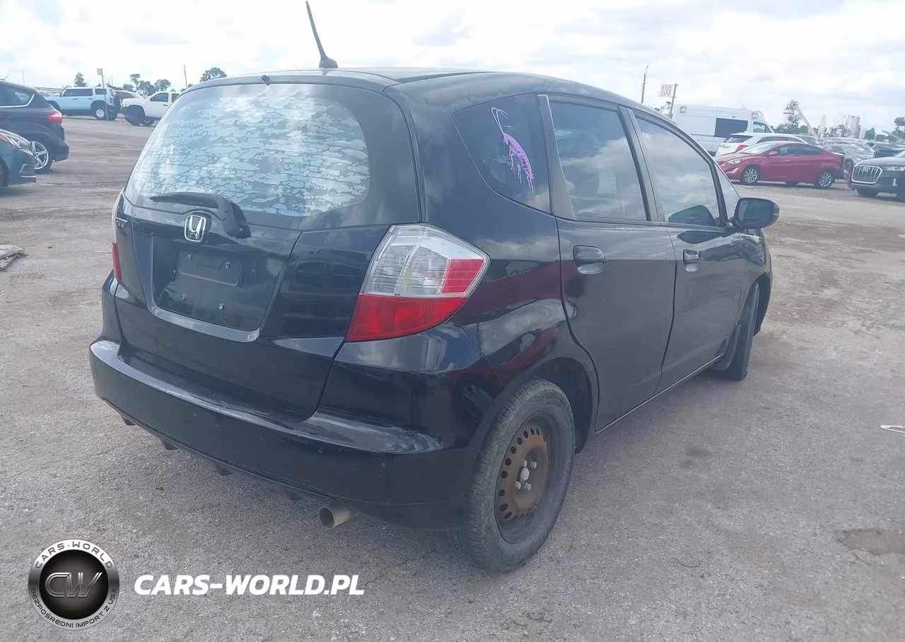 2012 Honda Fit VIN:JHMGE8H37CS007242 - 4