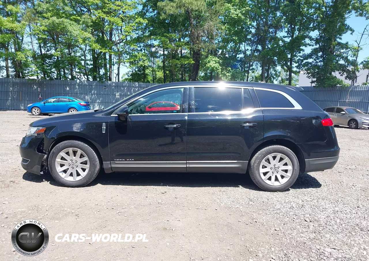 2018 Lincoln Mkt Livery VIN:2LMHJ5NK3JBL00137 - 14