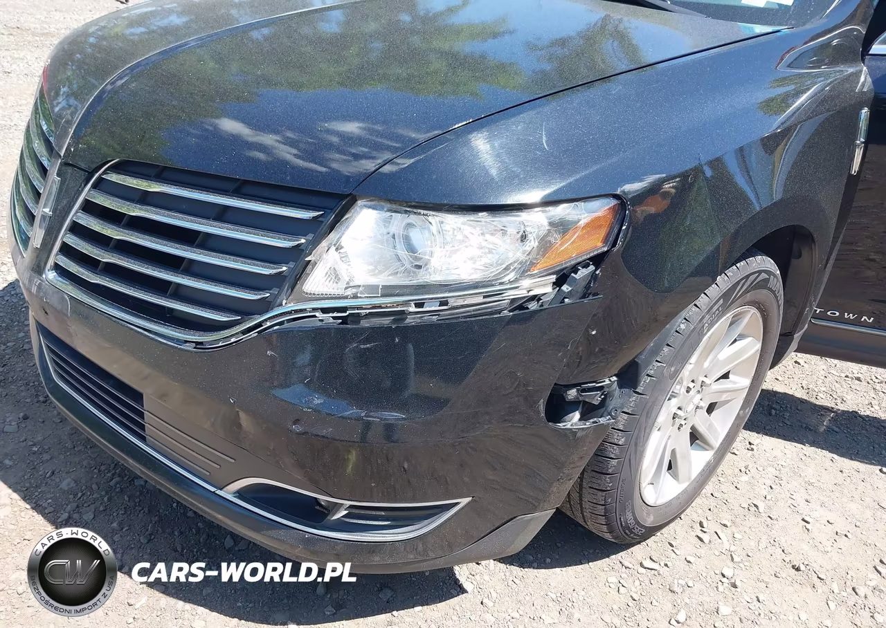 2018 Lincoln Mkt Livery VIN:2LMHJ5NK3JBL00137 - 6