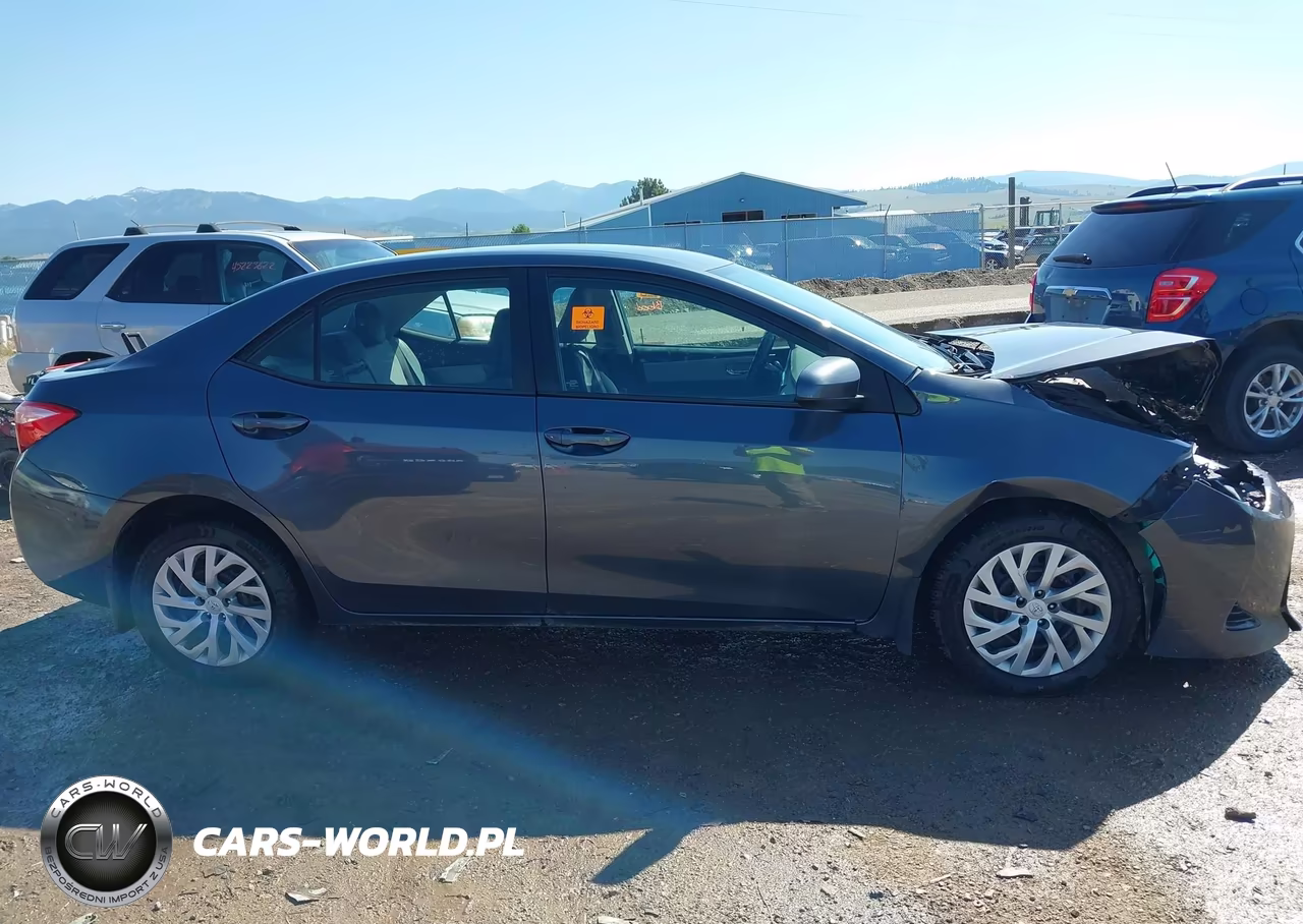 2017 Toyota Corolla Le VIN:2T1BURHE0HC932086 - 13