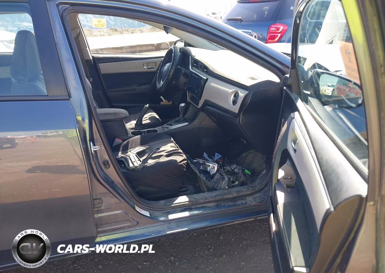 2017 Toyota Corolla Le VIN:2T1BURHE0HC932086 - 5