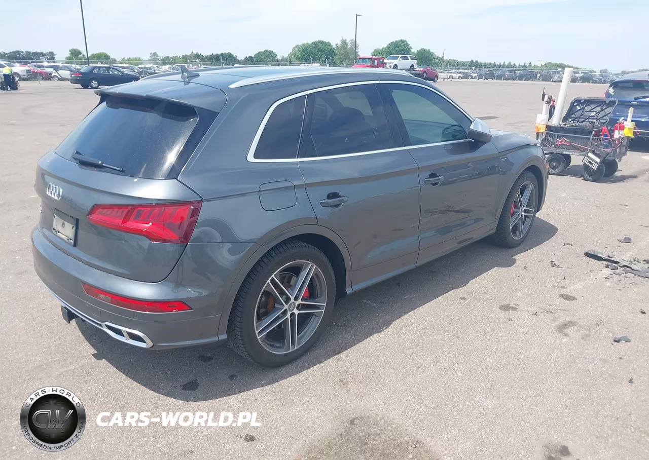 2018 Audi Sq5 3.0T Premium Plus VIN:WA1A4AFYXJ2071802 - 4