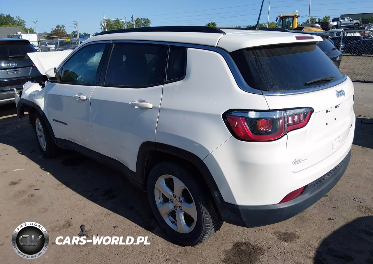 2019 Jeep Compass Latitude Fwd VIN:3C4NJCBBXKT749364 - 3