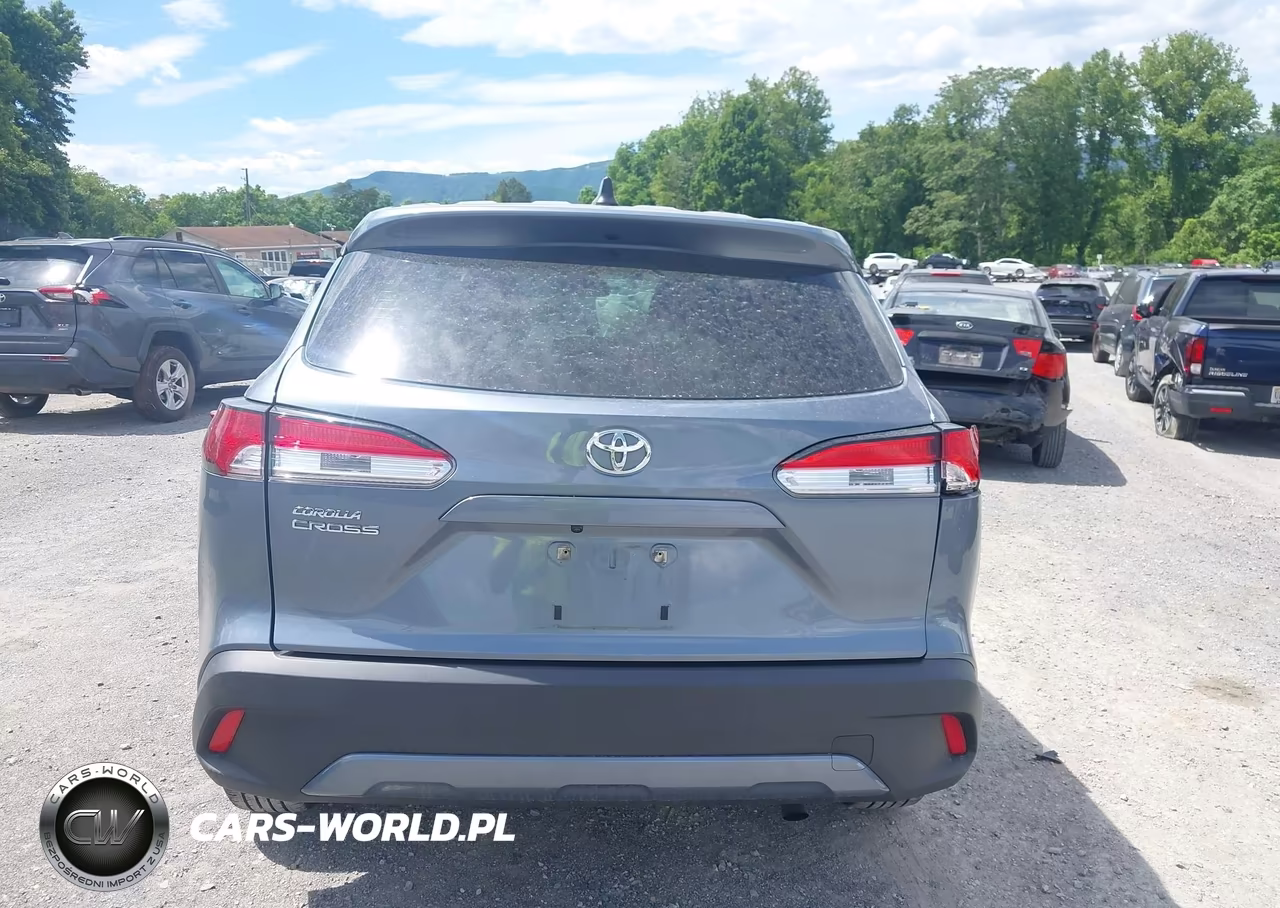 2022 Toyota Corolla Cross L VIN:7MUAAAAG9NV021040 - 17