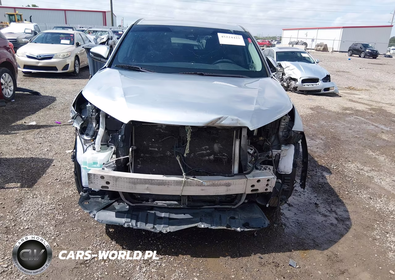 2019 Toyota Highlander Le VIN:5TDZZRFH2KS298808 - 13