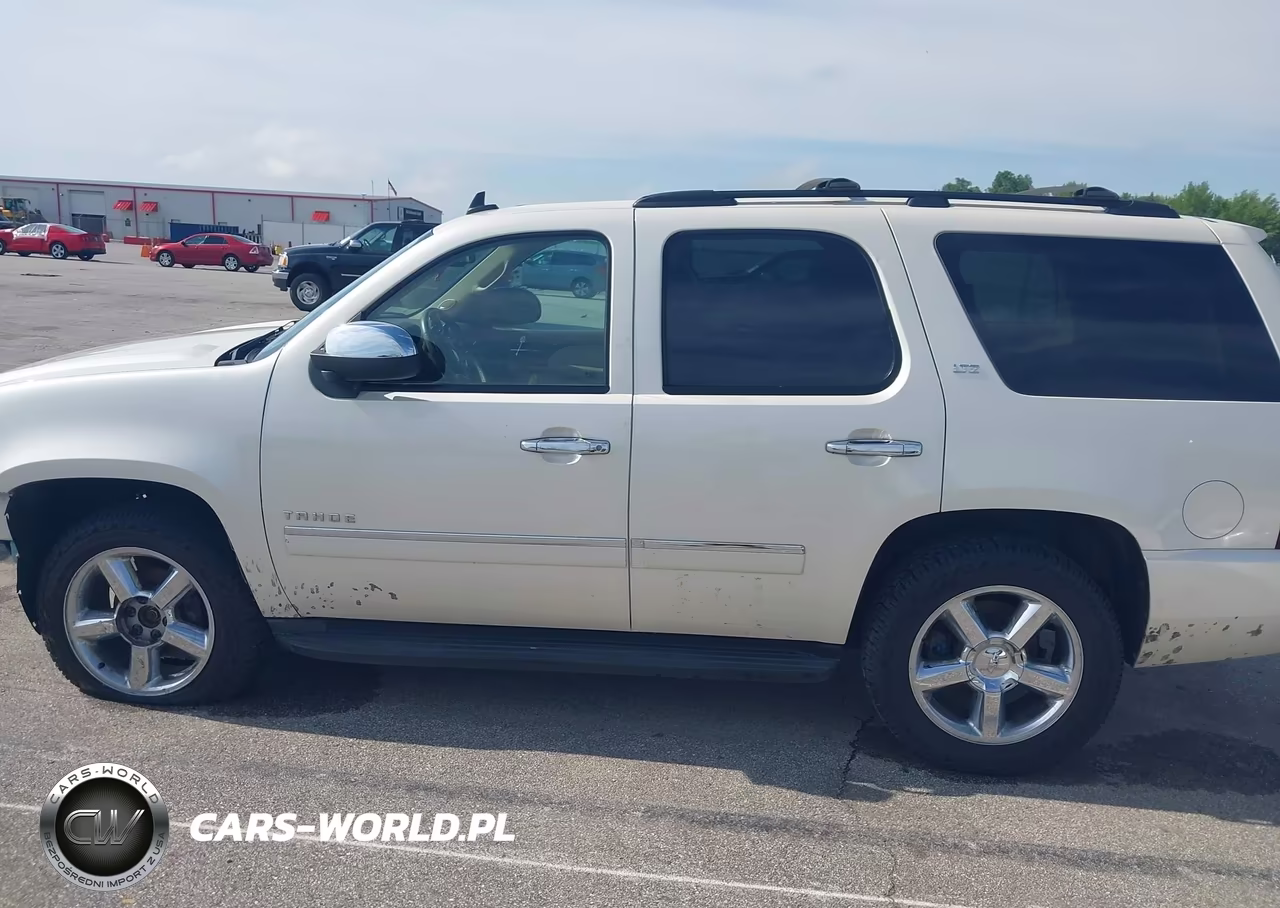2011 Chevrolet Tahoe Ltz VIN:1GNSKCE03BR256071 - 15