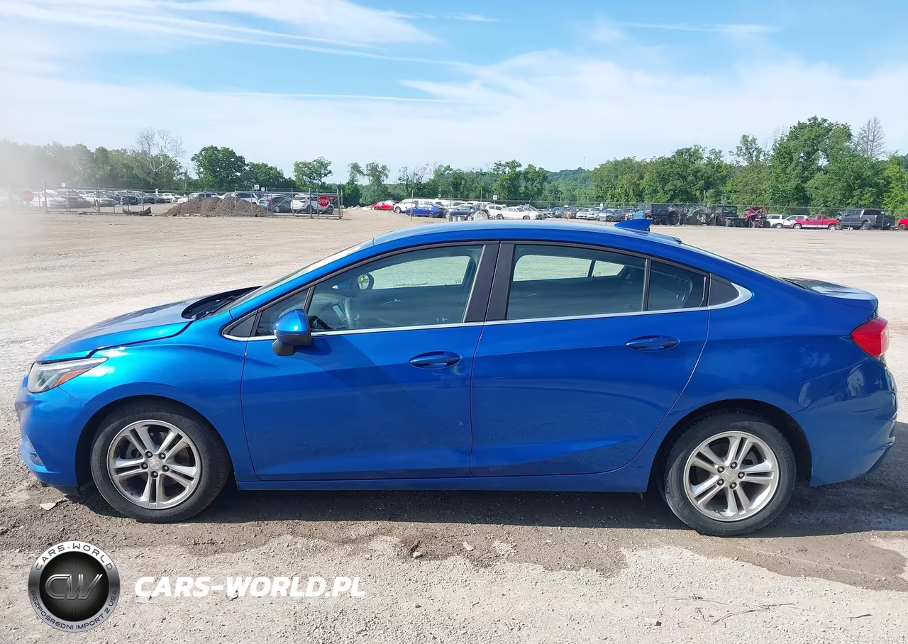 2018 Chevrolet Cruze Lt Auto VIN:1G1BE5SM6J7122435 - 14