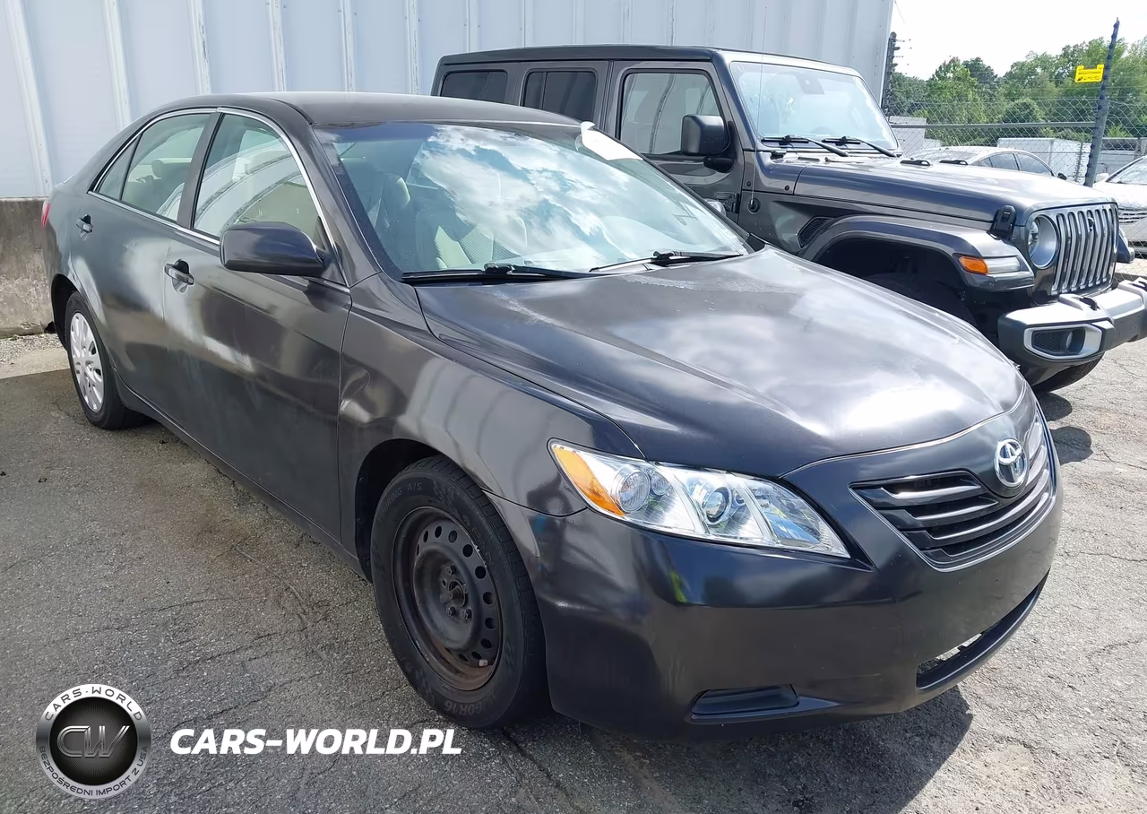 2009 Toyota Camry Le – zdjęcie 1 z 16