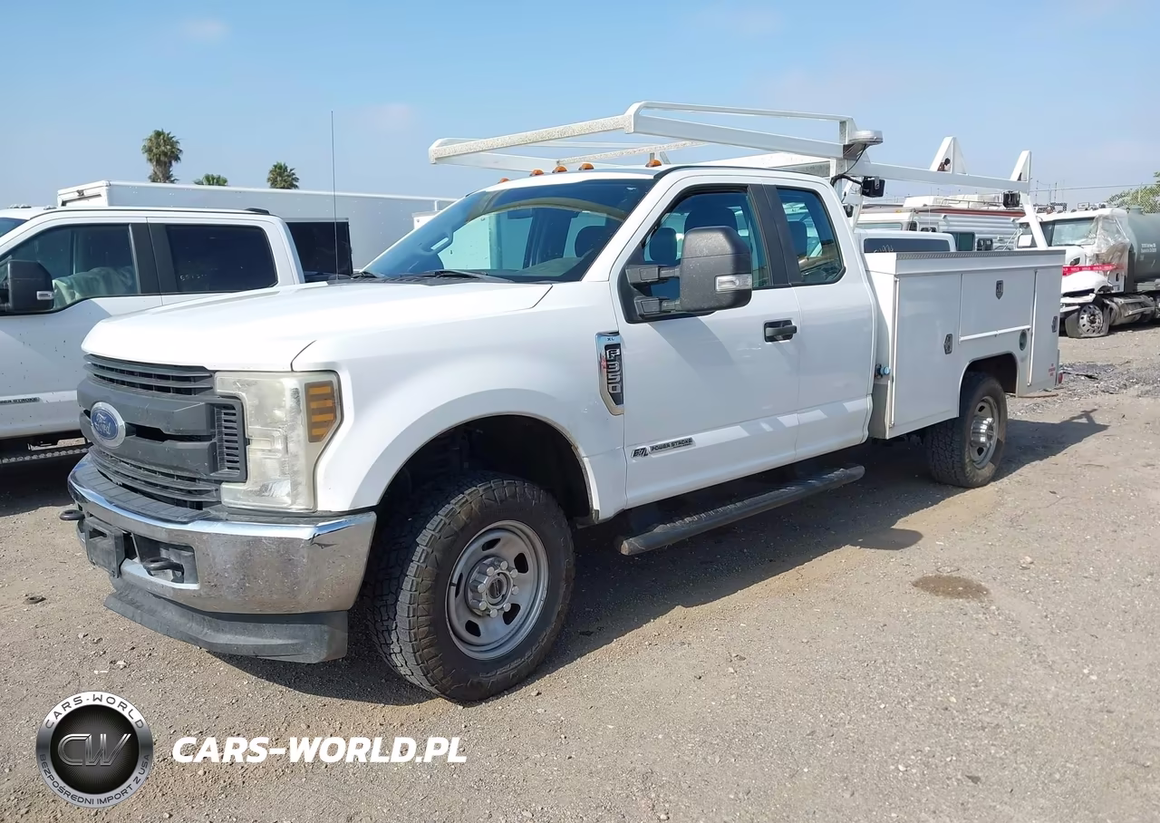 2019 Ford F-350 Chassis Xl VIN:1FD8X3FT2KEC55977 - 2
