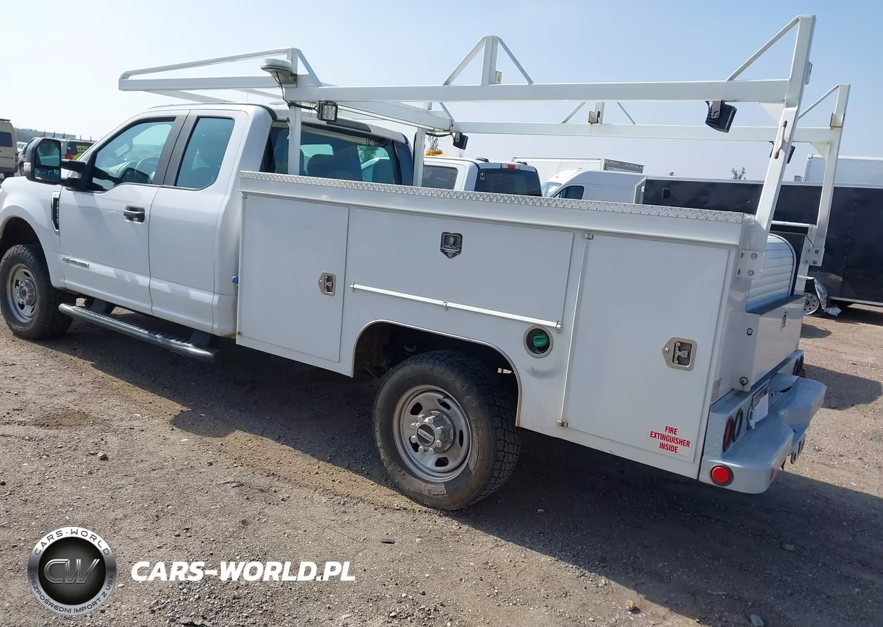 2019 Ford F-350 Chassis Xl VIN:1FD8X3FT2KEC55977 - 3
