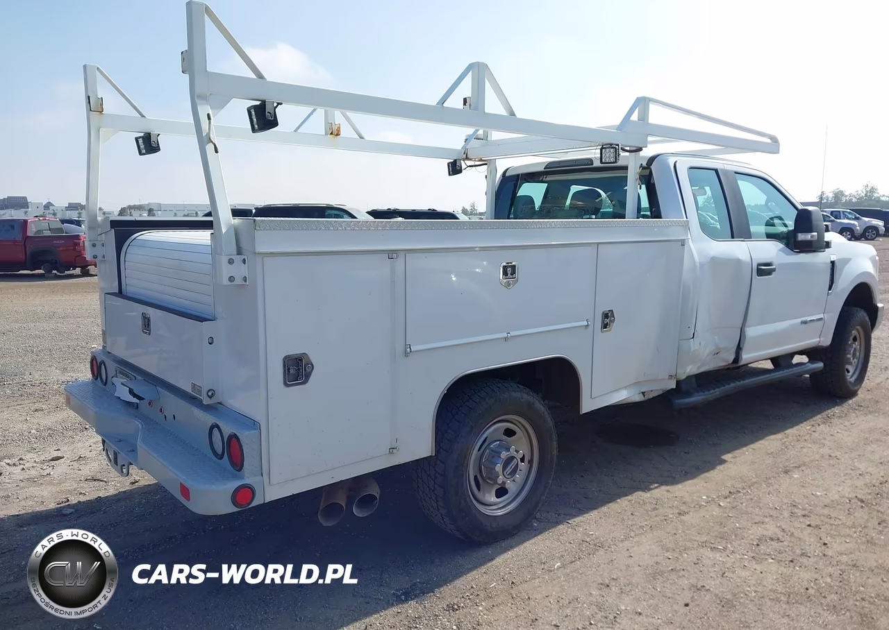 2019 Ford F-350 Chassis Xl VIN:1FD8X3FT2KEC55977 - 4