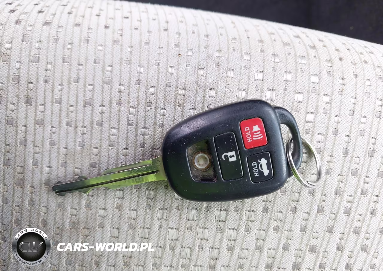 2012 Toyota Camry Le VIN:4T4BF1FK5CR200490 - 11