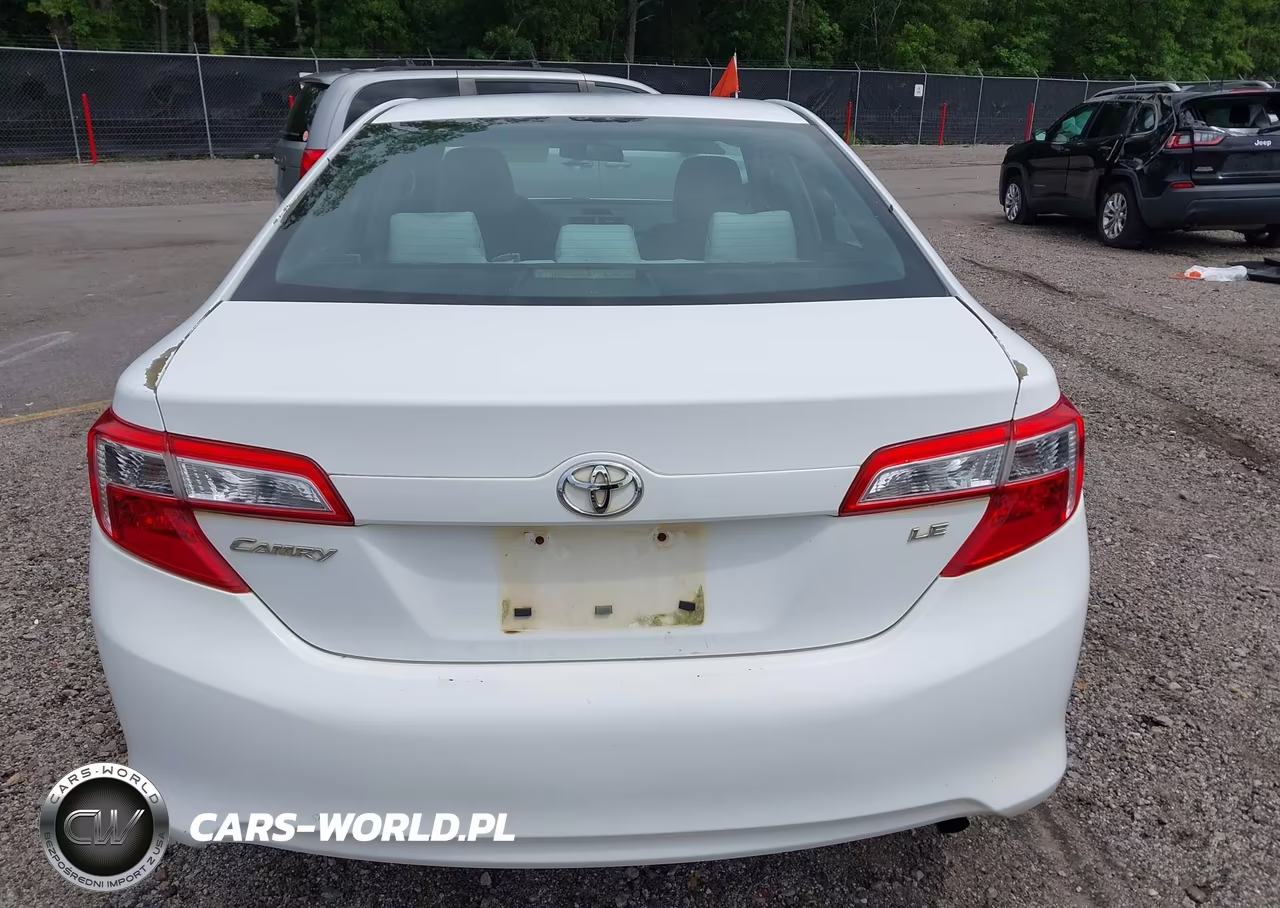 2012 Toyota Camry Le VIN:4T4BF1FK5CR200490 - 17